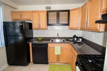 8600 Garbage disposal